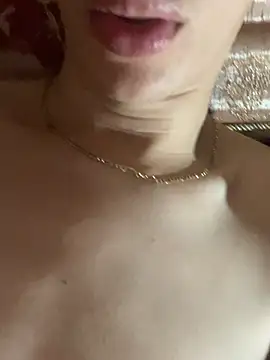 MiroKari2 live XXX chat