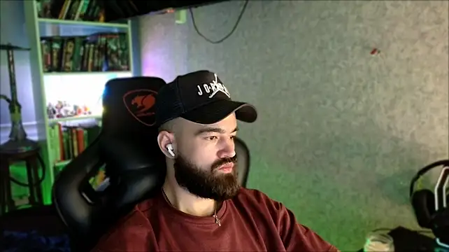 _Serious_Man Live XXX-Chat