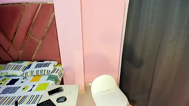 Ashley_Alexa live XXX chat