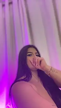 Kariina__69's Live XXX Chat