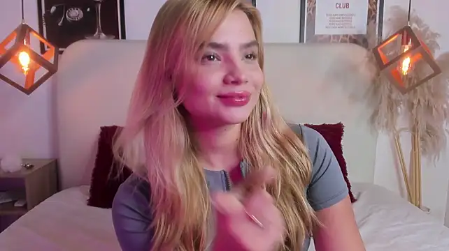 Chat +18 de Sofi_glow ao vivo