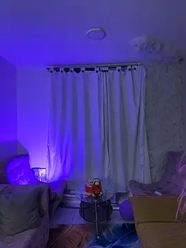Mydreams69: онлайн-секс-чат