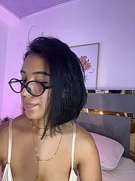 Jenifer_LuxのライブXXXチャット