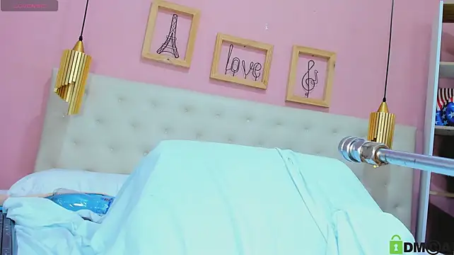 leylla_ Adlı Modelin Canlı XXX Sohbeti