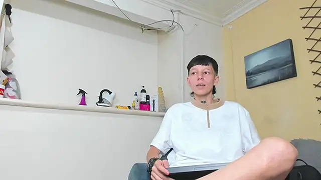 Chat +18 de LiamBrown09 ao vivo