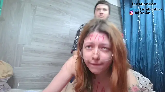 XXX chat uživo modela LinaBonBon