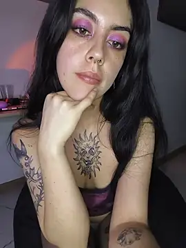 Chat XXX ao vivo de Mazikeen--