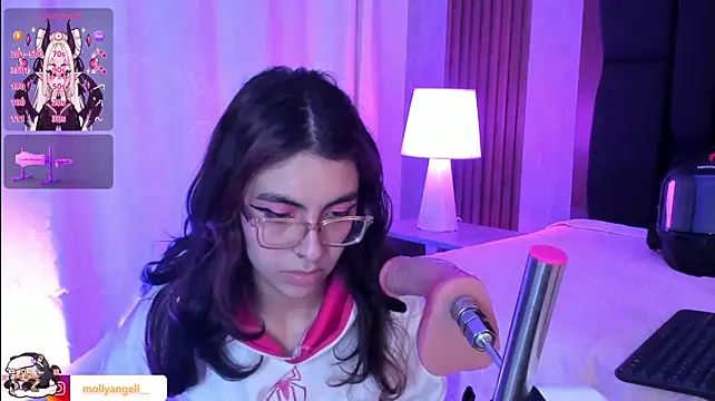 צ'אט XXX בשידור חי של Molly_A