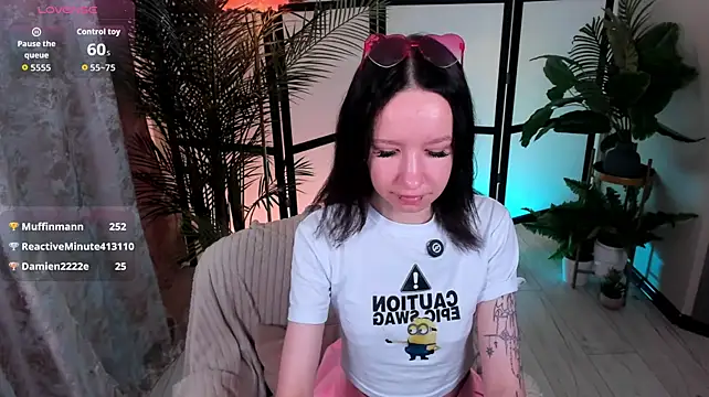 Czat XXX na żywo – Mi_Mi_Mia