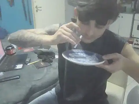 Bezzzzzerr live XXX chat
