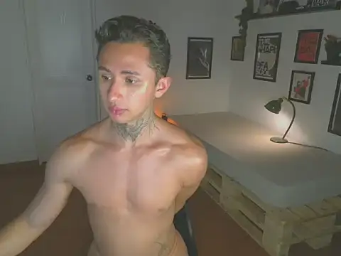 ArchiGoldd XXX чат на живо
