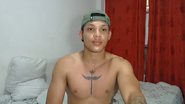 Chat +18 de braddhott_ ao vivo