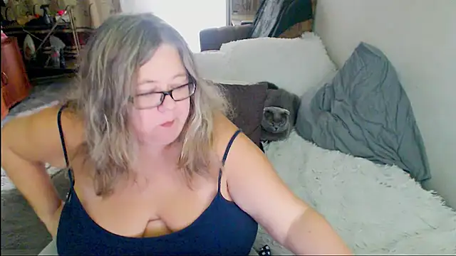 sex2 Adlı Modelin Canlı XXX Sohbeti