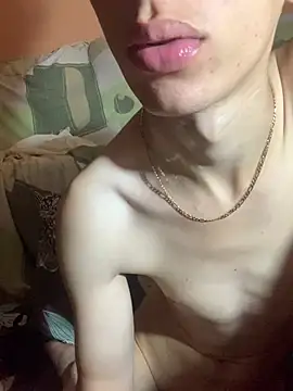 MiroKari2 Chat XXX live