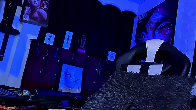 abrilbigcock Adlı Modelin Canlı XXX Sohbeti