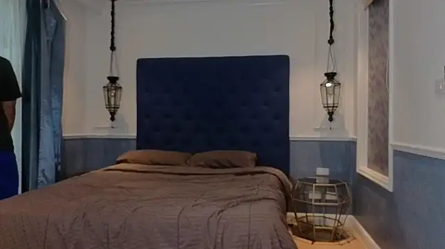 Marrymeplz Chat XXX live