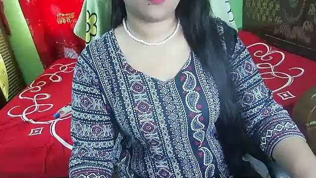 BengaliQueenStar's Live XXX Chat