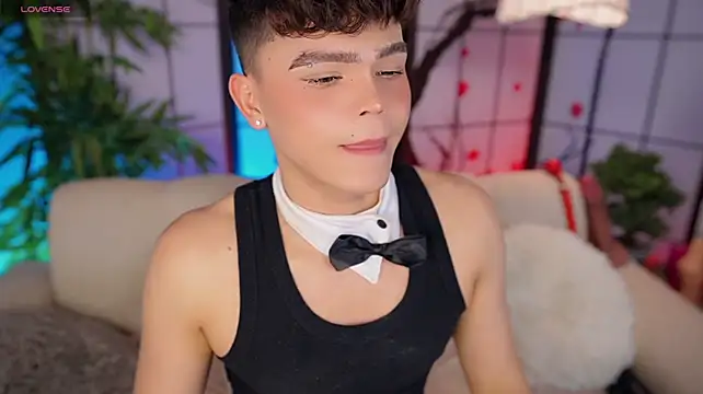 XXX chat uživo modela PRINCE_STEV