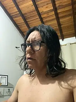 klein20 লাইভ XXX চ্যাট