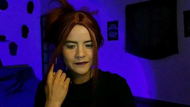 alex_one888 Adlı Modelin Canlı XXX Sohbeti