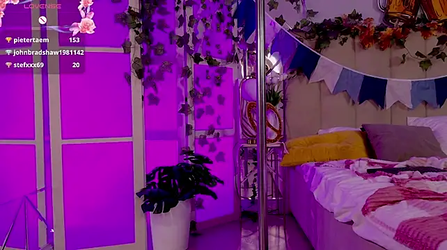 Flora_DeVille Chat XXX in diretta