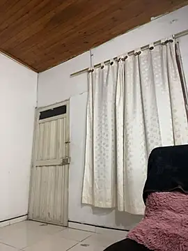 kiaradolls Adlı Modelin Canlı XXX Sohbeti