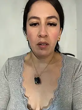 laqueq's Live XXX Chat