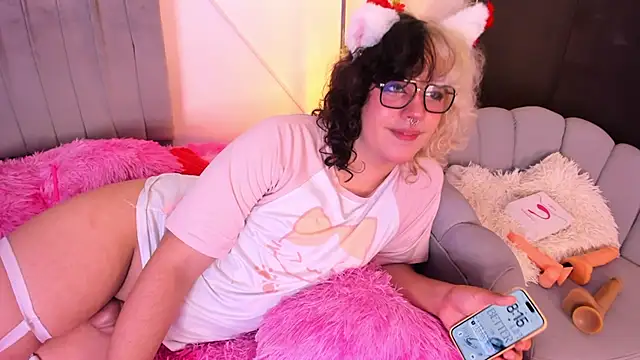 Hunter_Moon Chat XXX live