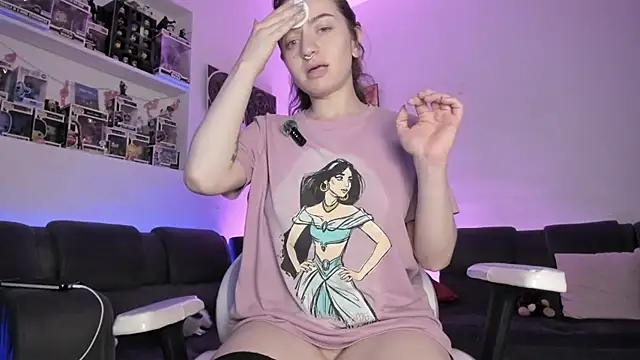 XXX chat uživo modela Agathaks