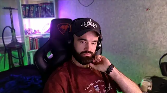 Chat +18 de _Serious_Man ao vivo