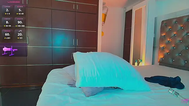Chat XXX en directo de Valentiinoss