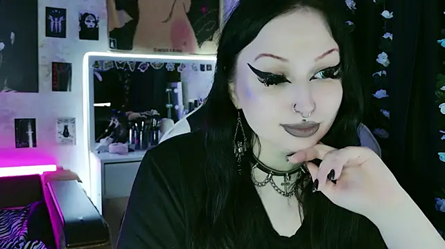 Kitty_goth: онлайн-секс-чат