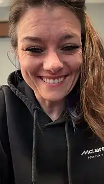 LadyLena1 Pertunjukan Webcam
