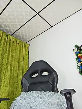 แชท XXX สดของ Elektra_bigcock