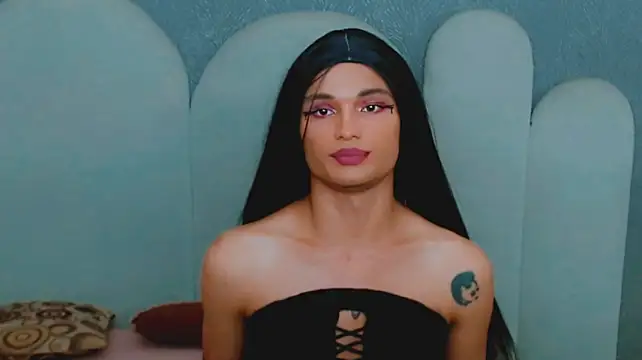 Carol_lit Adlı Modelin Canlı XXX Sohbeti