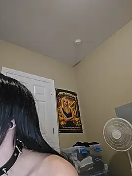 AmethystFoxx élő XXX-chatje