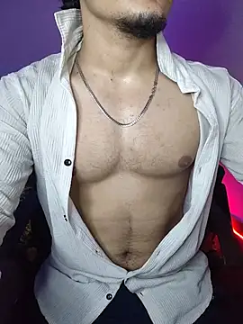 Chatroom XXX en direct de roxiii_