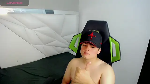 Tommy_cotton Chat XXX live