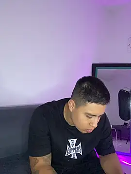 Živý XXX chat miaftmax