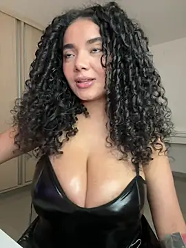Онлайн чат XXX Curlyierr