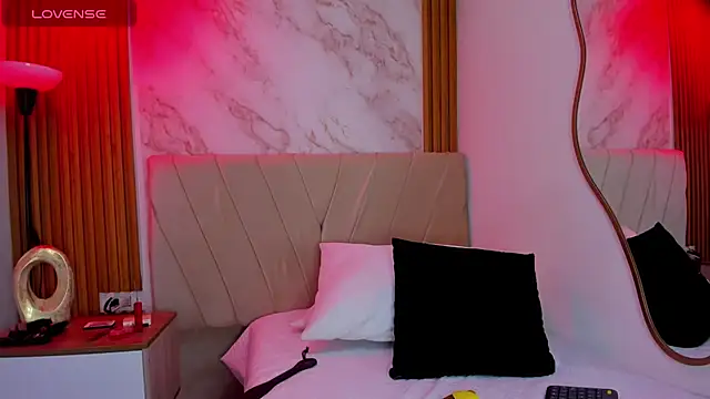 צ'אט XXX בשידור חי של j_belle_