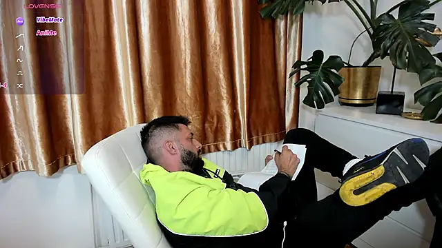 TommyDum Live XXX-Chat