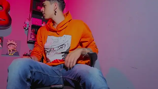 XXX chat uživo modela MikeyKuro