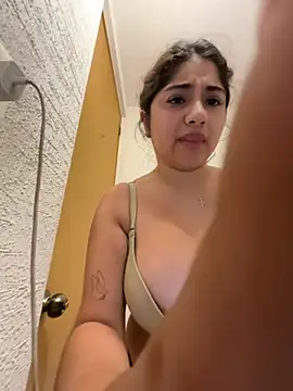 Monica17 Chat XXX in diretta