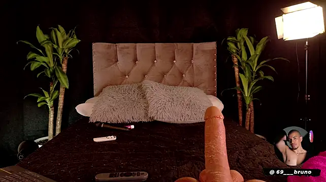 Chat XXX ao vivo de Bruno___69