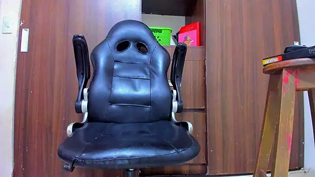 Chat +18 de Dreamastercum_ ao vivo