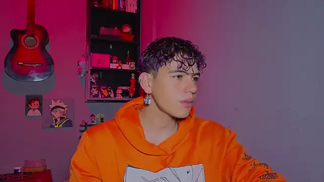 Czat XXX na żywo – MikeyKuro
