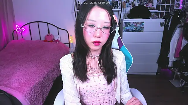 Chat +18 de ashleywowmeow ao vivo