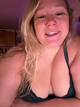 Chat XXX ao vivo de PiggyRose