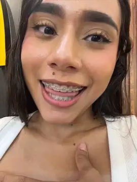 Sara-Castillon Live XXX chat